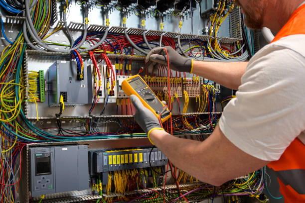 Best Licensed Electrician  in Alum Creek, WV